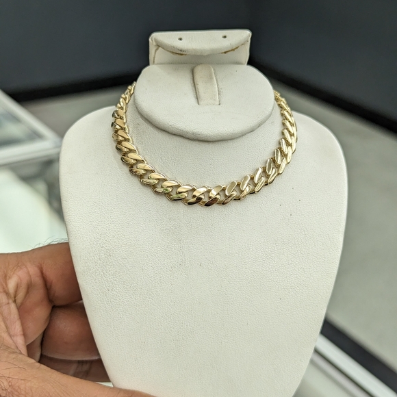 10kt Real Gold Monaco Bracelet 7.1mm 8 inch